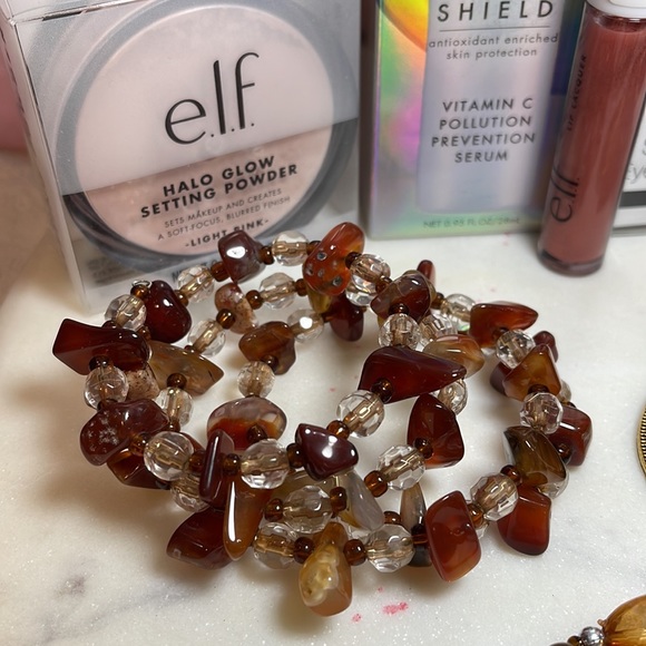 LARGE BUNDLE OF BEAUTY PRODUCTS & JEWELRY W/Lg. Cosmetic Bag - Picture 17 of 17